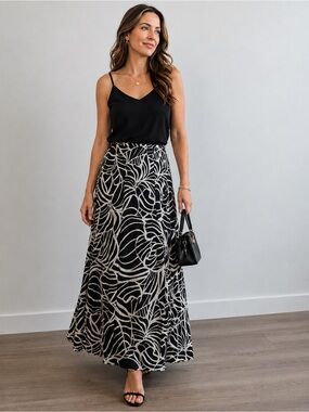Jones Wear Emma Black White Abstract Print Maxi Midi Skirt Size 10